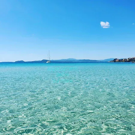 Appartamento Delfini Sul Mare Golfo Aranci Exterior photo