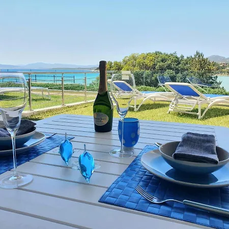 Appartamento Delfini Sul Mare Golfo Aranci Exterior photo