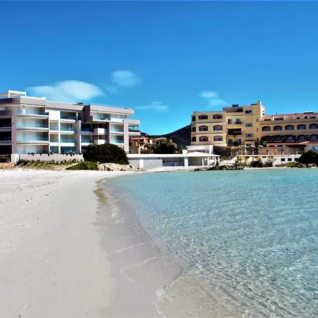 Appartamento Delfini Sul Mare Golfo Aranci Exterior photo