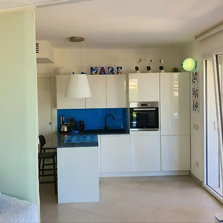 Appartamento Delfini Sul Mare Golfo Aranci Exterior photo