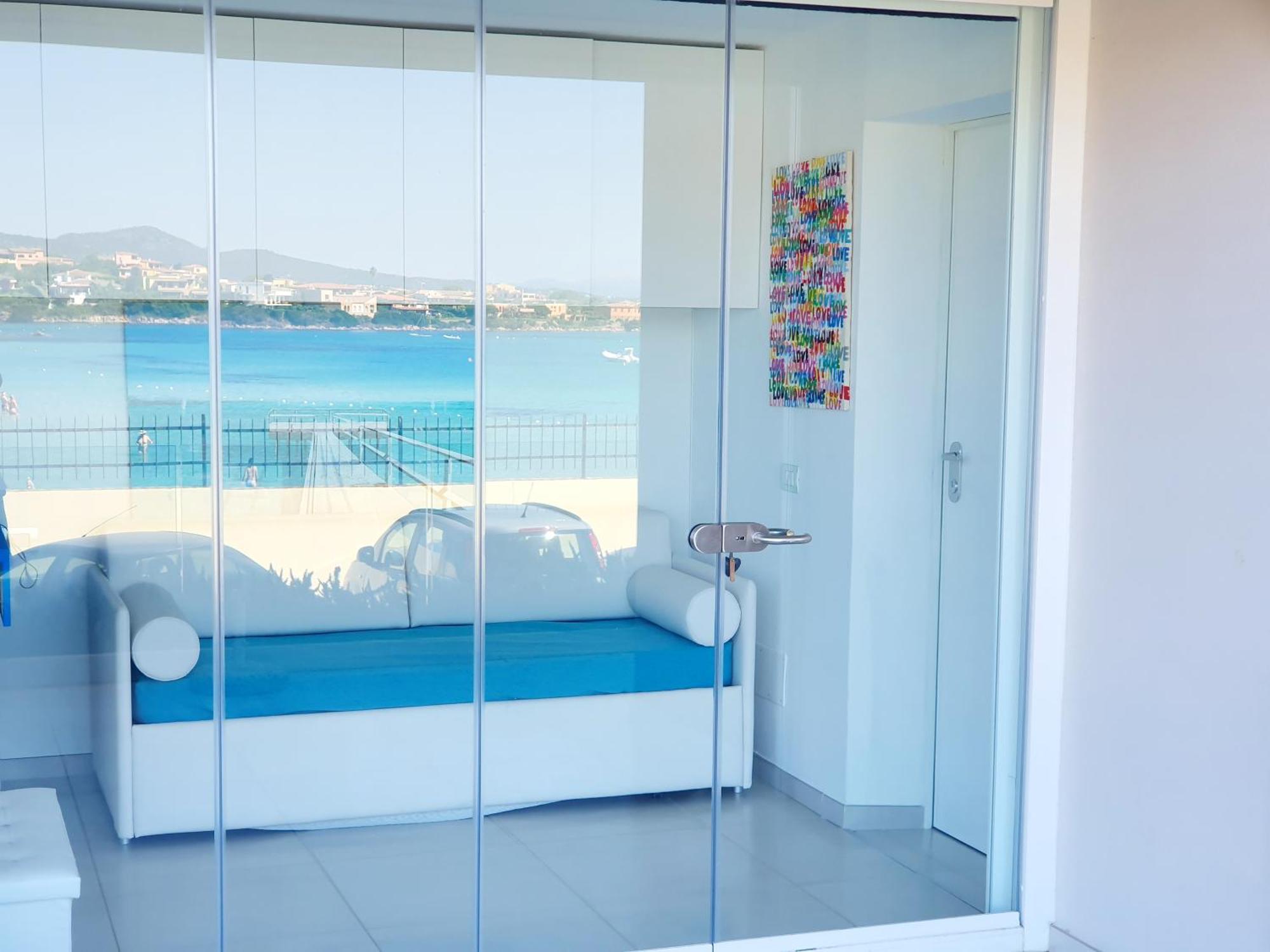 Delfini Sul Mare Apartment *